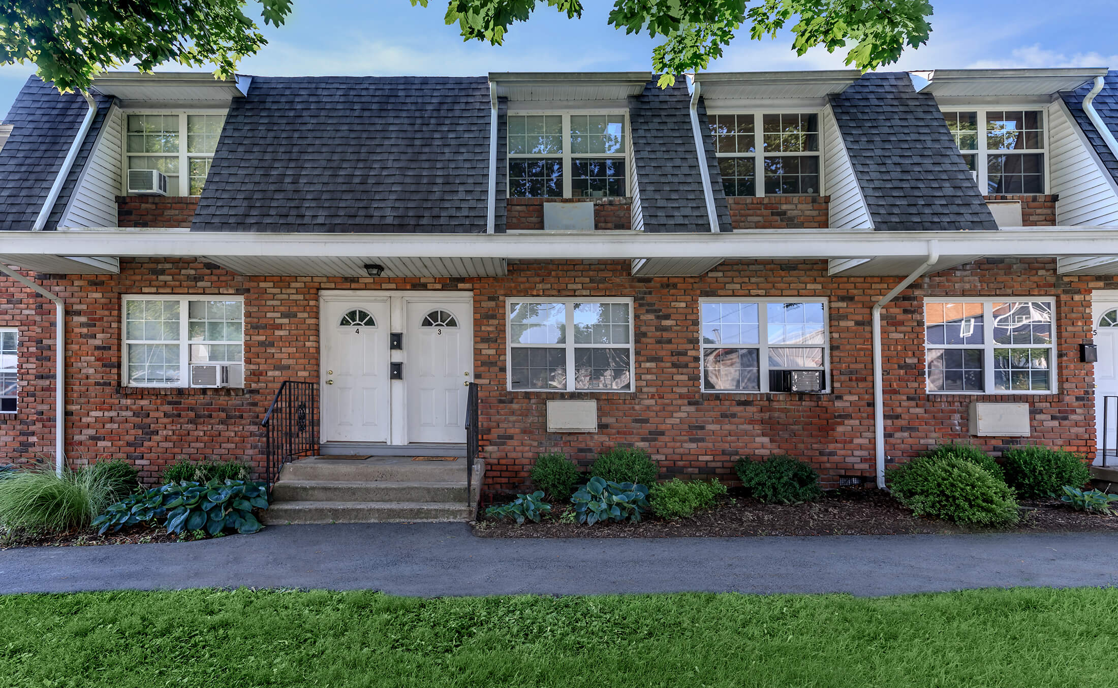 Tudor Gardens - Apartments in Port Jervis, NY